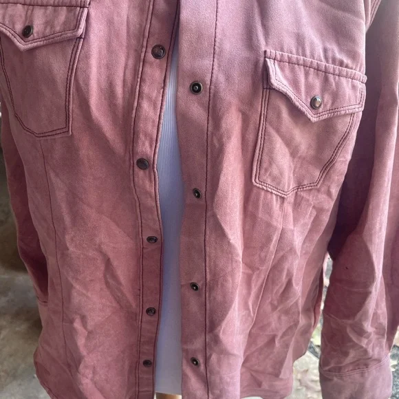 Legacy Falls Western Shirt - Picture 7 of 8